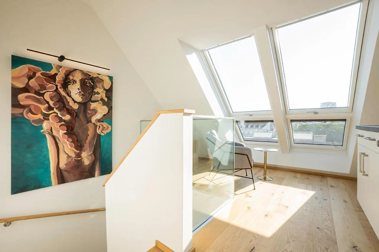Orestaliving - Penthouse With Designer Renovation Viena